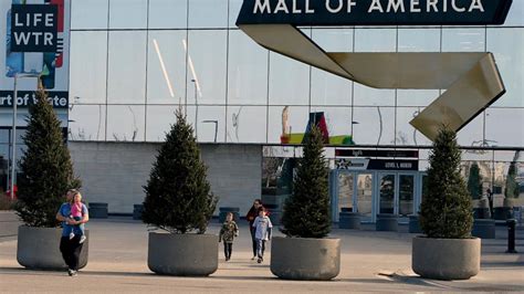 Area near Mall of America shut due to possibly armed suspect